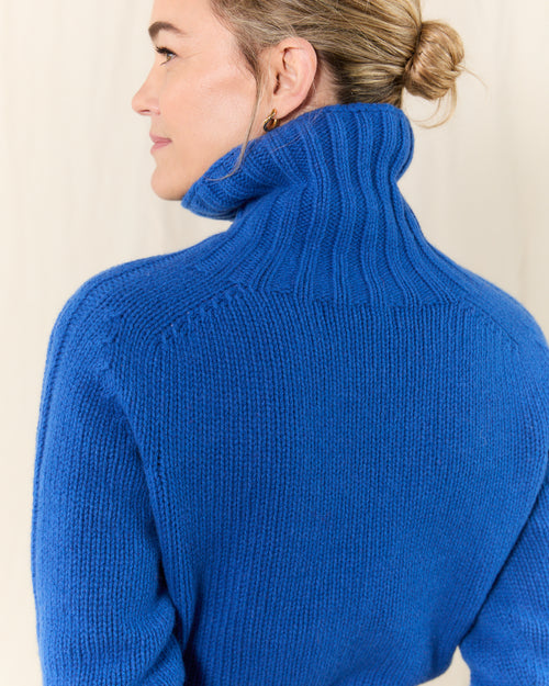 MOLOH Neck Cornflower Blue