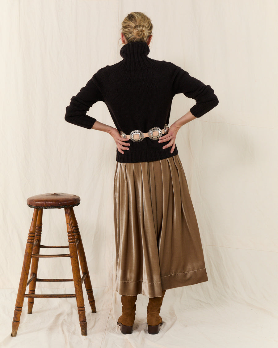 MOLOH Neck Dark Chocolate