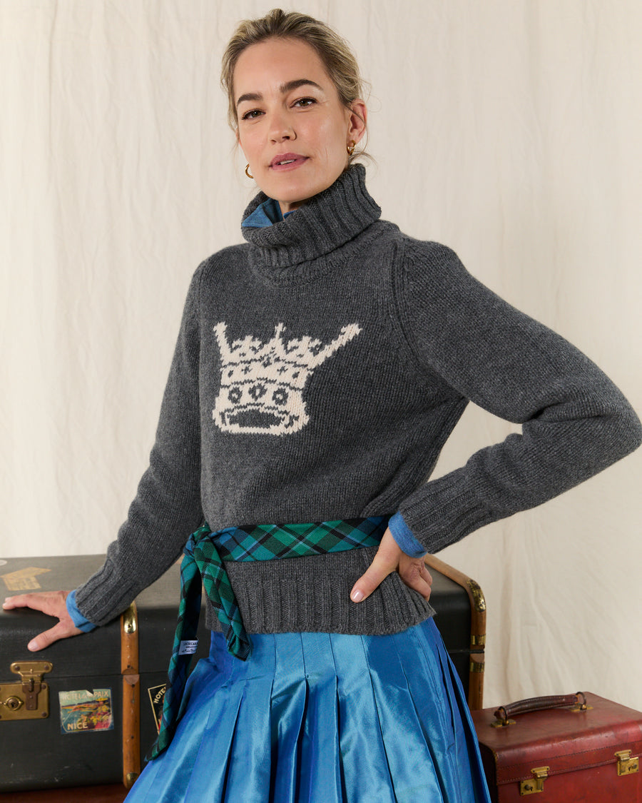 The Crown MOLOH Neck Grey