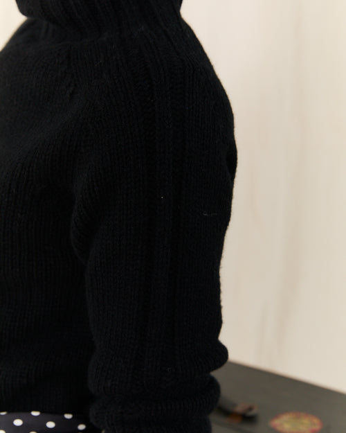 MOLOH Neck Black