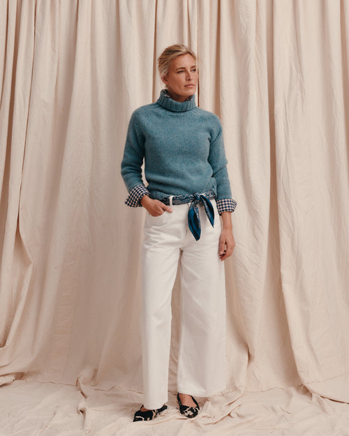 MOLOH Neck Oribe