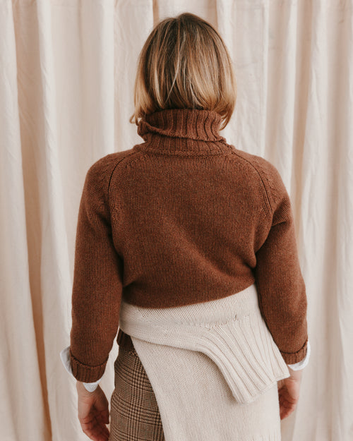 The Crown MOLOH Neck Hazelnut